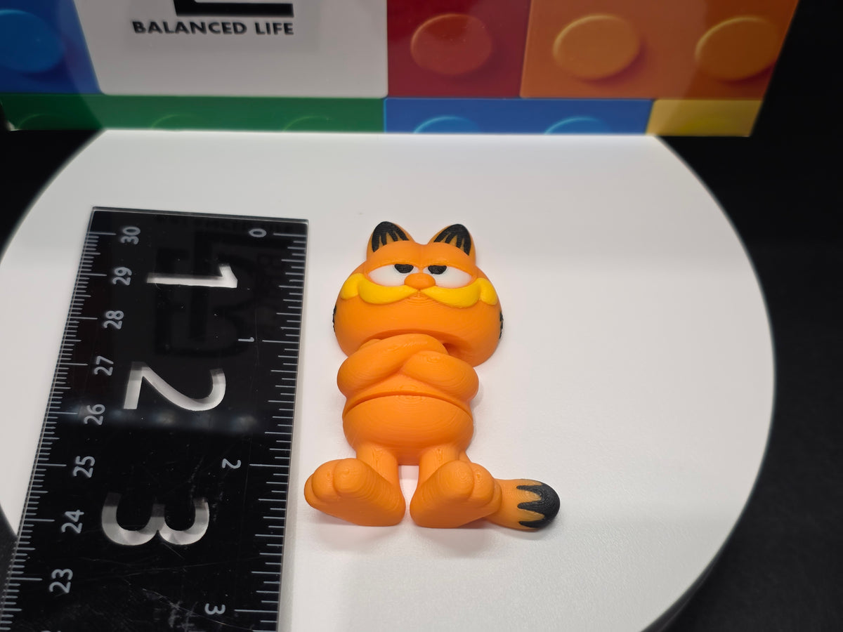 Articulated Garfield Minifigure Collectible Keychain.