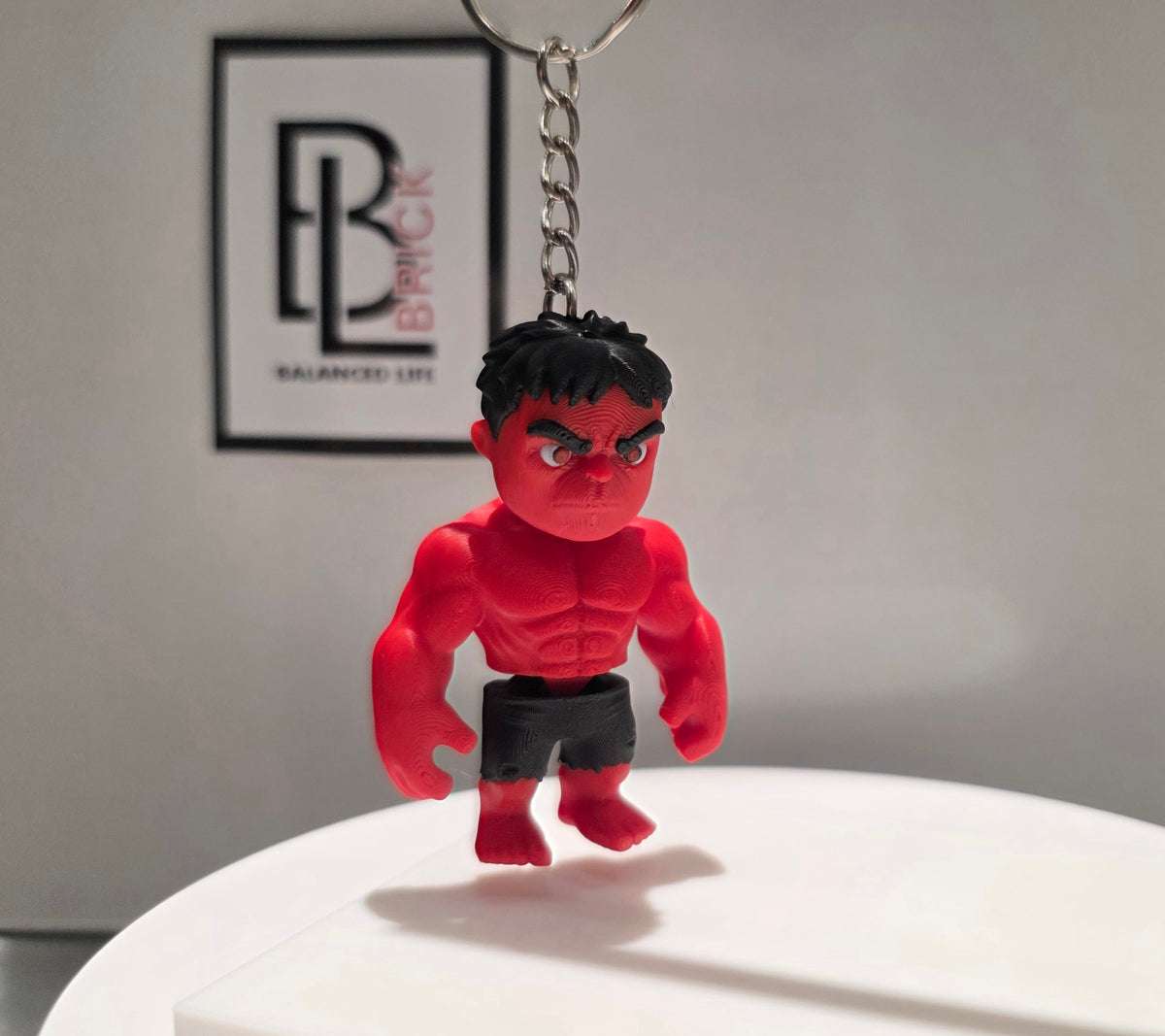 Articulated Hulk Minifigure Collectible Keychain – Green Hulk & Red Hulk Variants