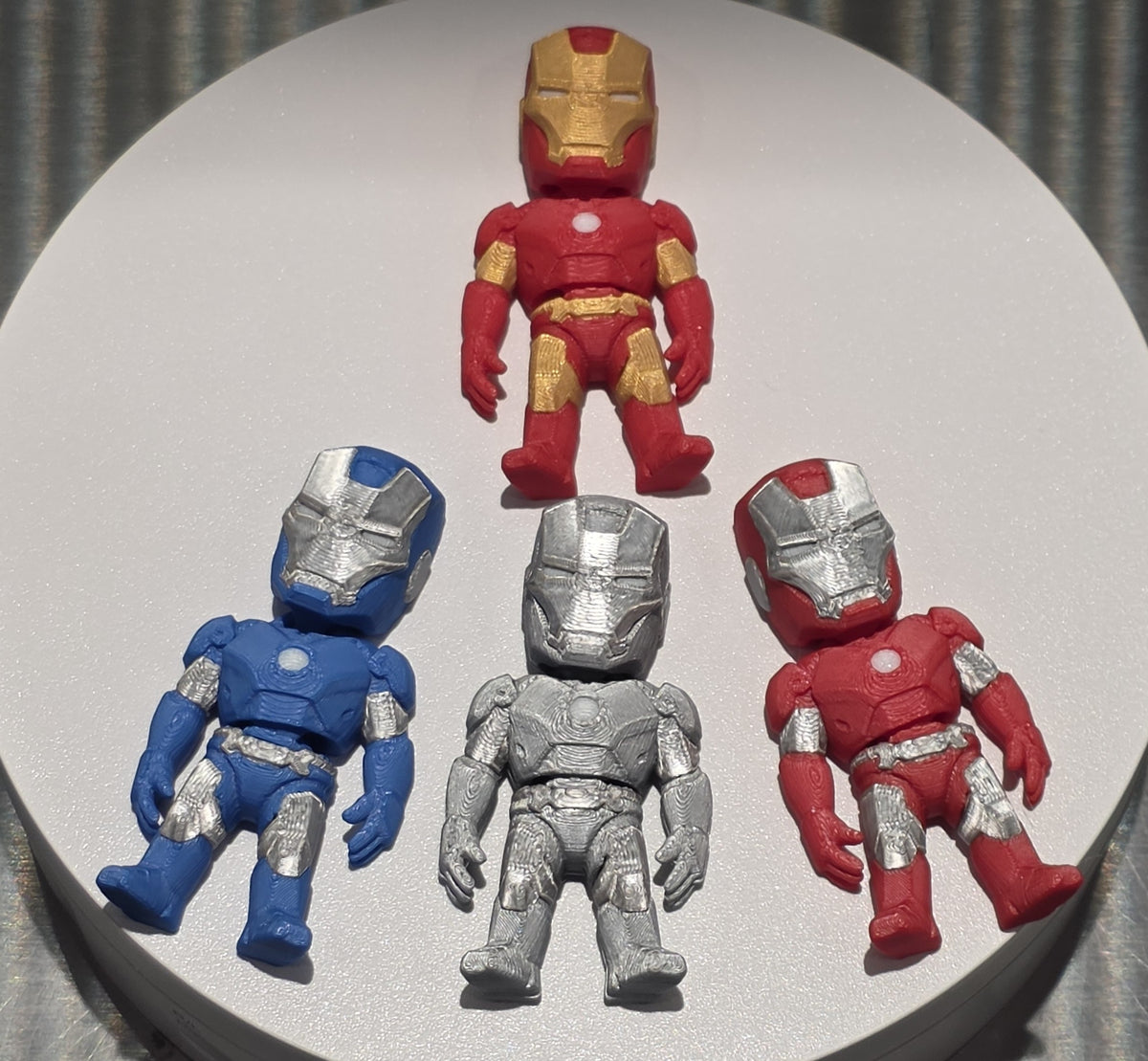 Articulated Ironman Minifigure Collectible Keychain – 4 Suit Variants