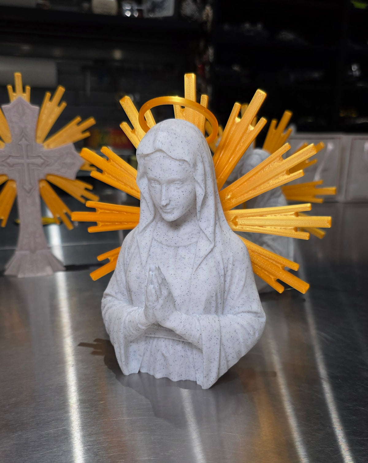 Holy Mary – Sacred Home Décor