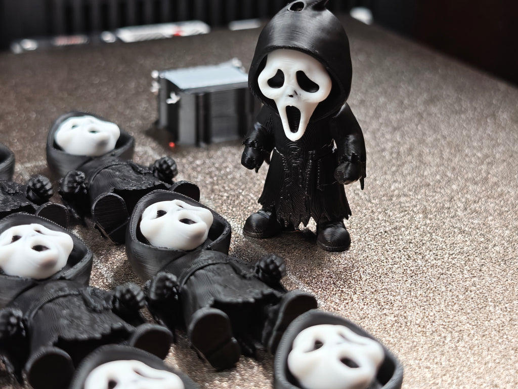 Articulated Ghostface Minifigure Collectible Keychain